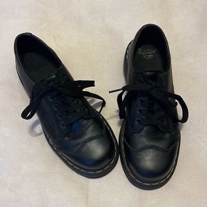 Dr Martens Platform Toe Cap Oxford